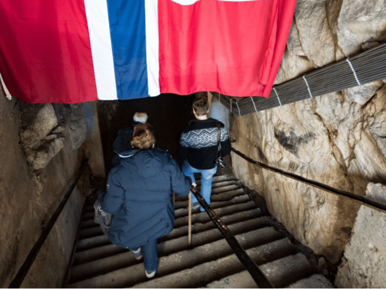 Andersgrotta: WWII Bombshelter Guided Visit