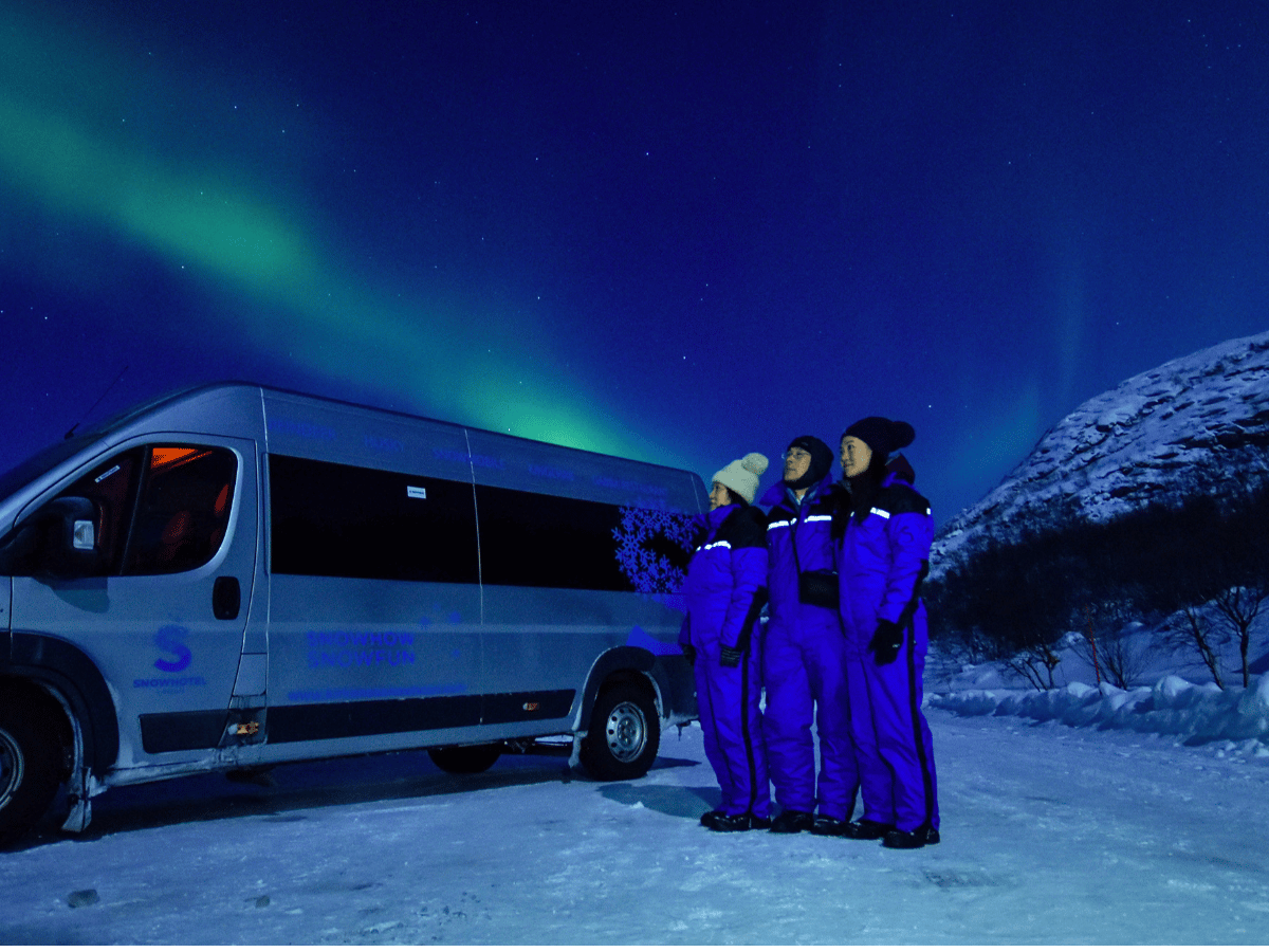 Nordlysjakt med buss photo 2
